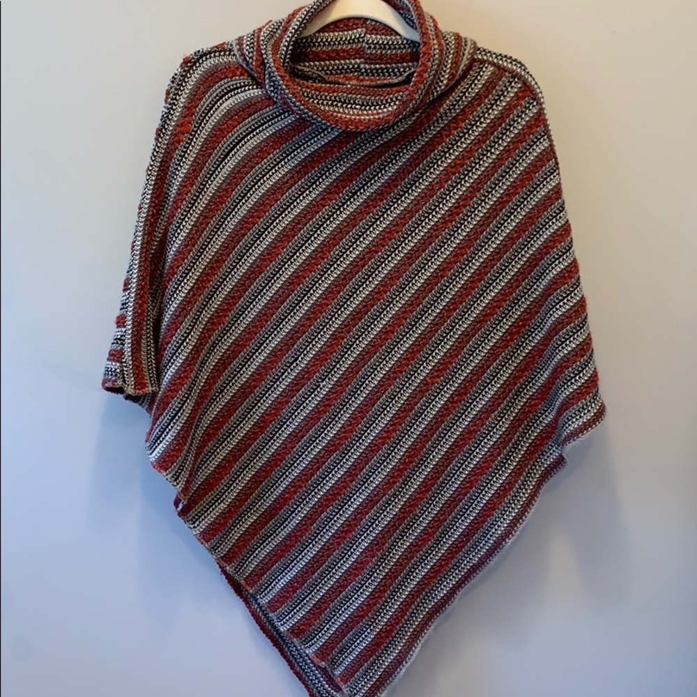 Poncho by Cajon